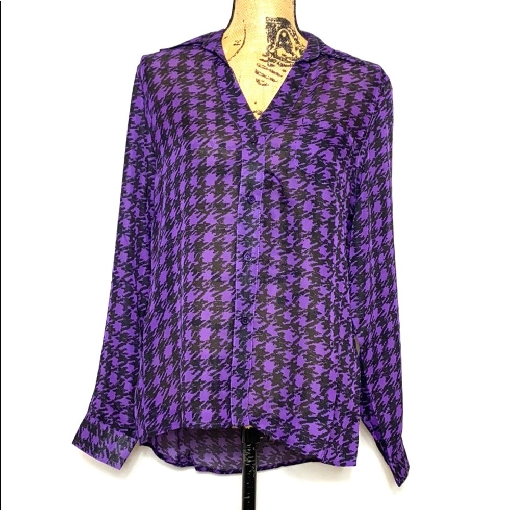 NWT Sheer Purple Floral V-Neck Button-Up Blouse M